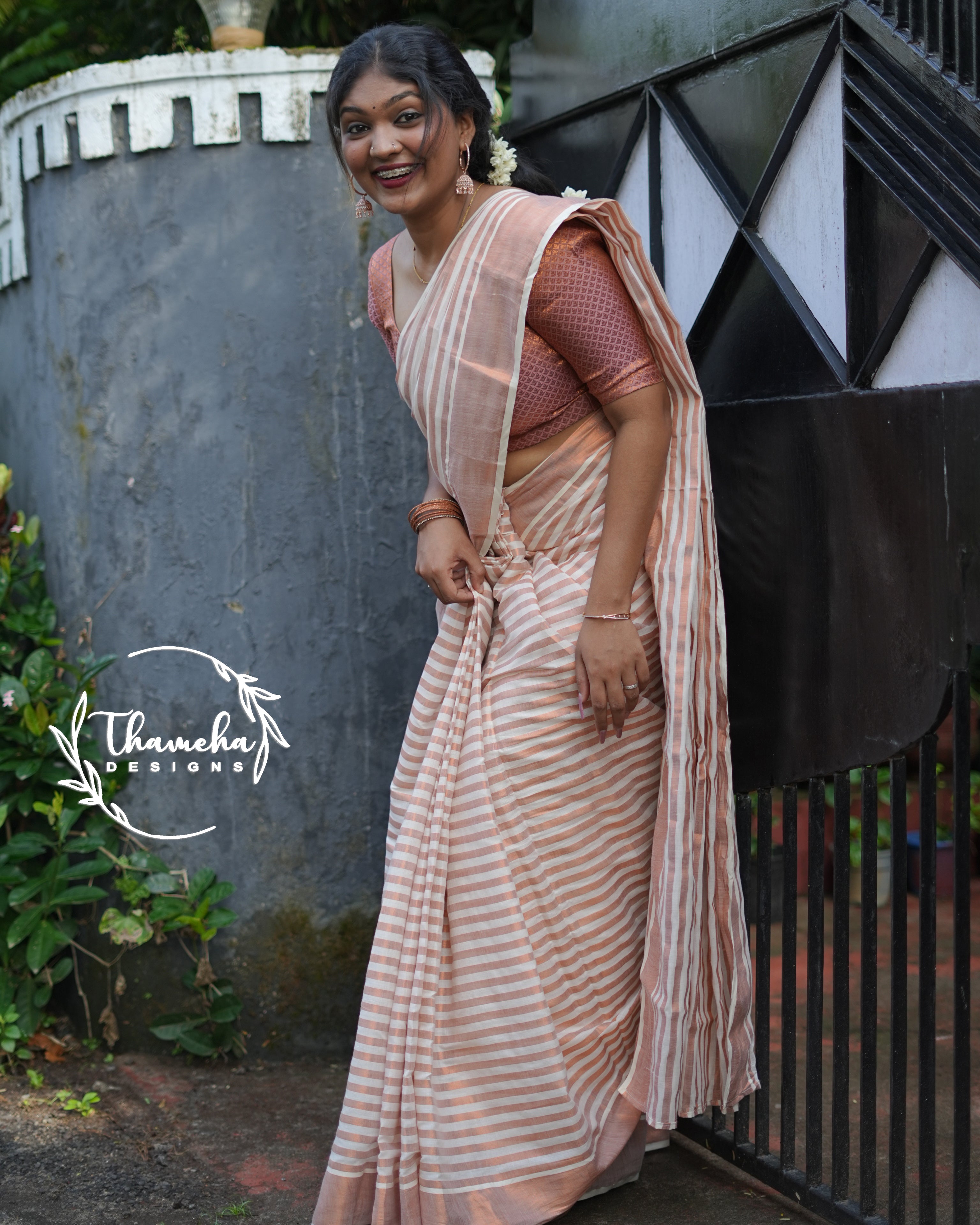 Buy sheladiya Woven Kanjivaram Pure Silk Maroon Sarees Online @ Best Price  In India | Flipkart.com